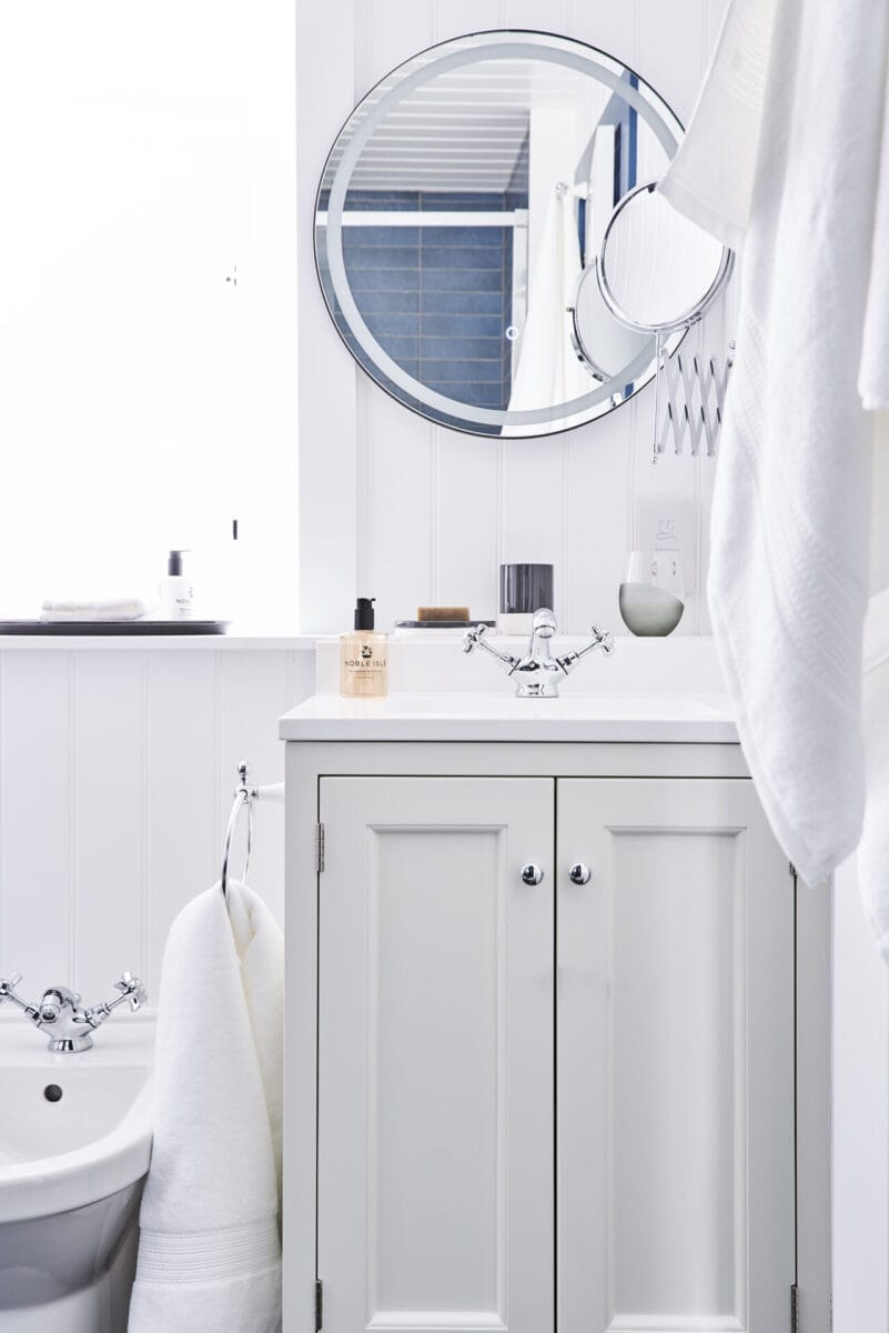 luxury self catering honeysuckle cottage