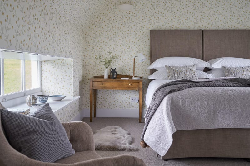 Looking for luxury accommodations in Aviemore? Meet Achnahatnich House - achnahatich garcia 26