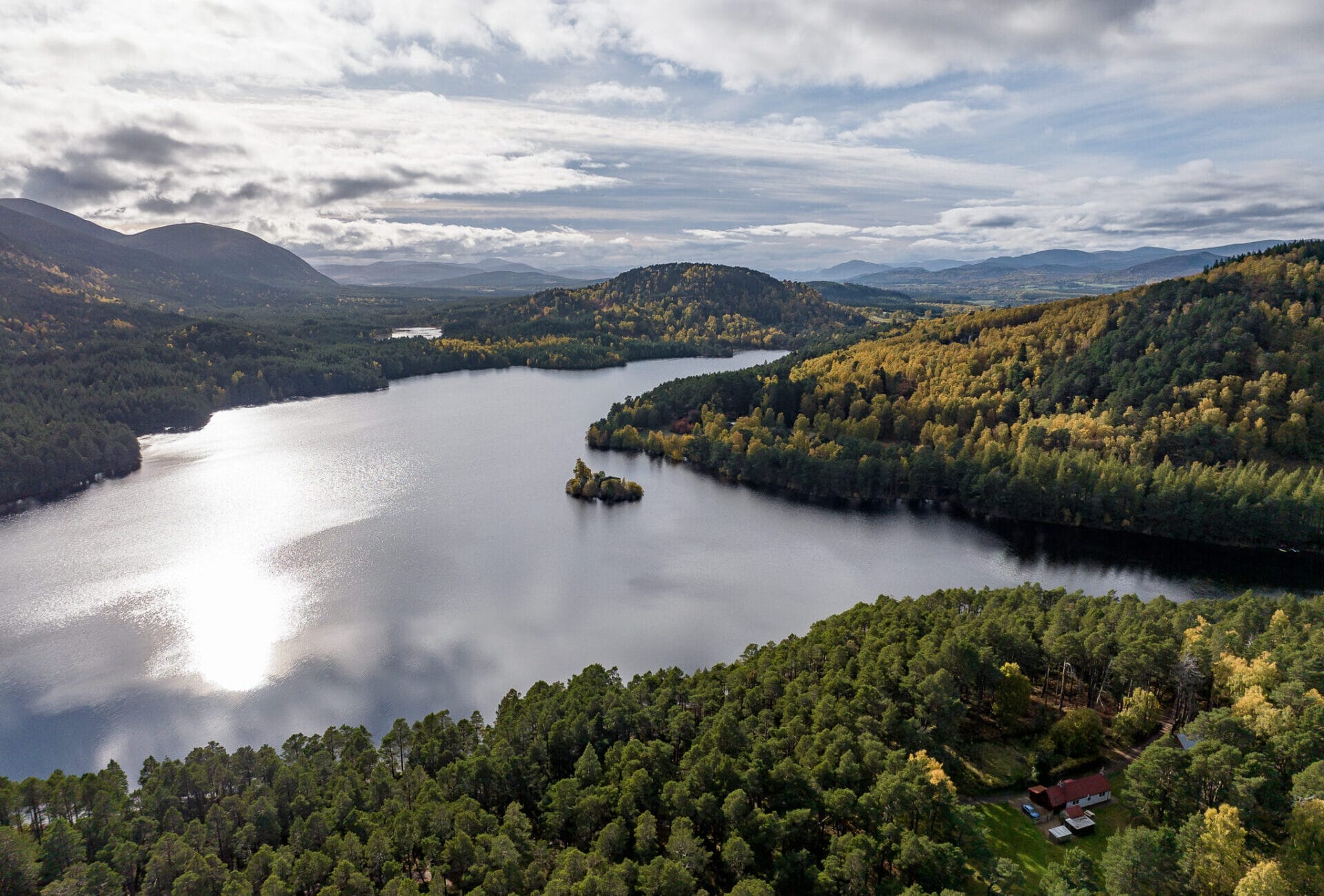 loch side cottages in aviemore